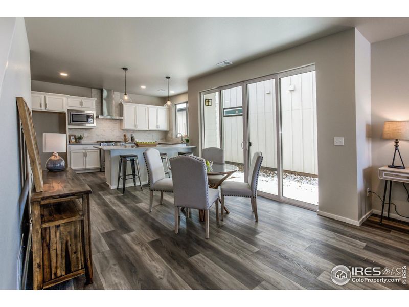 EXAMPLE PHOTO: DINING ROOM