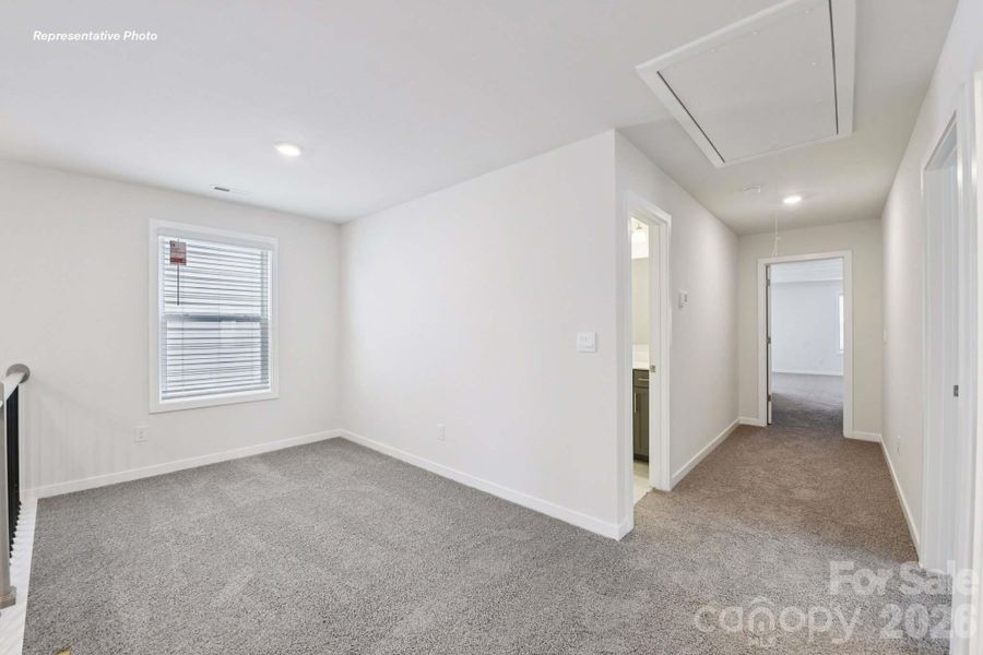 Spacious, unfurnished interior of a new home in Oak Grove Hill, Huntersville (Image 20).