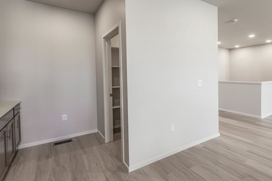 Spacious, unfurnished interior of a new home in Prairie Song, Windsor (Image 35). Spacious, unfurnished interior of a new home in Prairie Song, Windsor (Image 35).