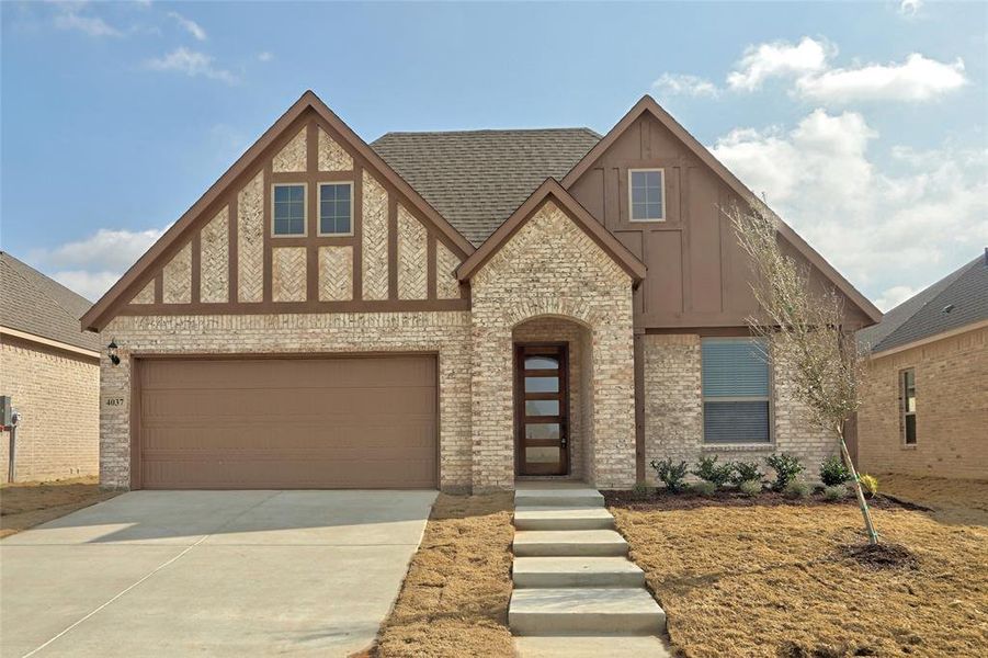 View of front of house featuring a garage