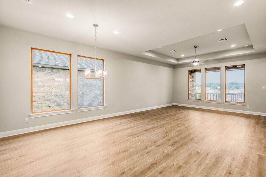 Spacious, unfurnished interior of a new home in 6 Creeks, Kyle (Image 8).