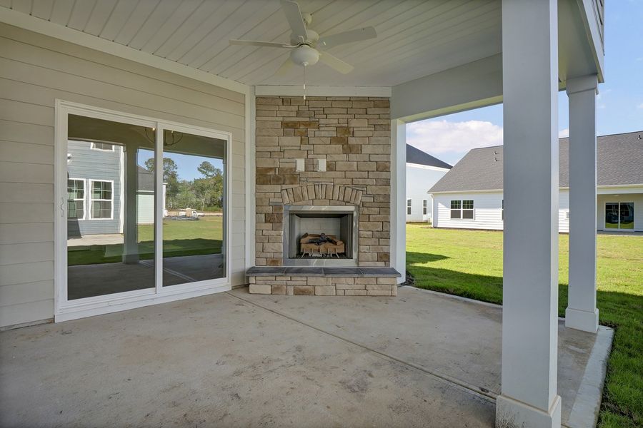 Exterior details and patio area of a home in Grand Park, Leland (Image 2).
