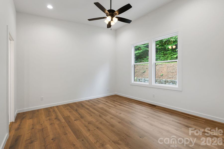 Spacious, unfurnished interior of a new home in , Leicester (Image 12).