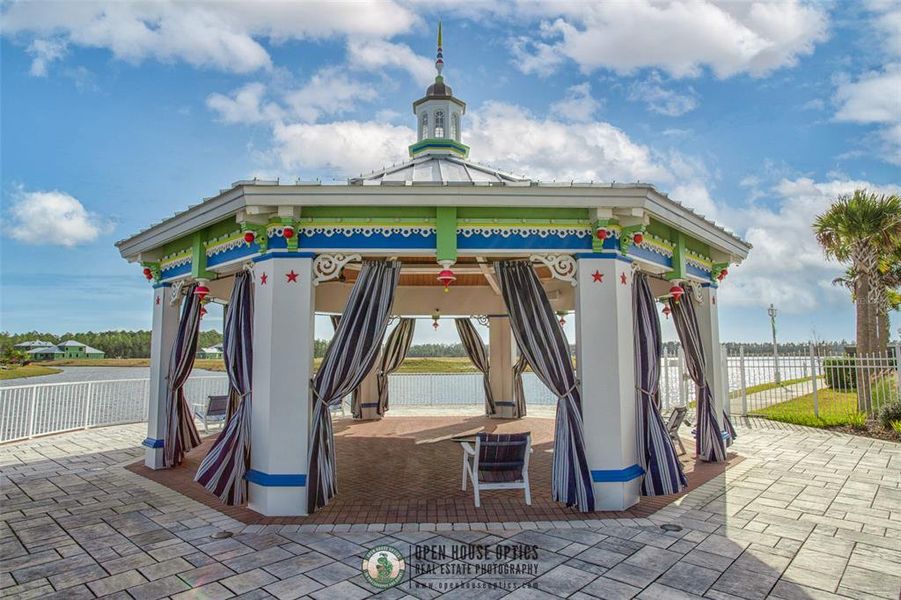 Image 70 of a home in .