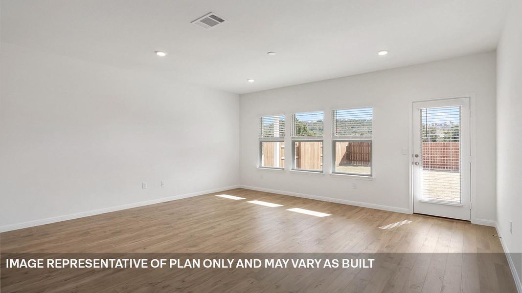 Spacious, unfurnished interior of a new home in Bar W Ranch, Leander (Image 8).