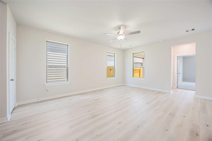 Spacious, unfurnished interior of a new home in Bluebonnet Village, Bellville (Image 24).