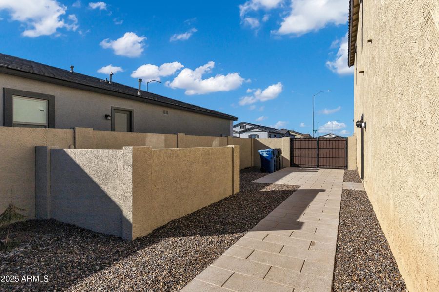 Side Yard / RV Gate