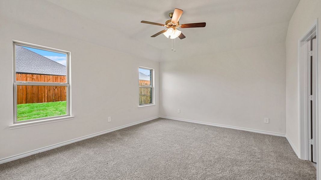 Spacious, unfurnished interior of a new home in Fireside by the Lake, Garland (Image 17).