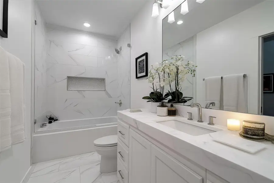 Furnished interior view inside a new home in , Houston (Image 10).