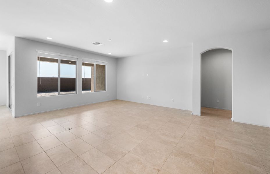 Spacious, unfurnished interior of a new home in Sun City Anthem at Merrill Ranch, Florence (Image 23). Spacious, unfurnished interior of a new home in Sun City Anthem at Merrill Ranch, Florence (Image 23).