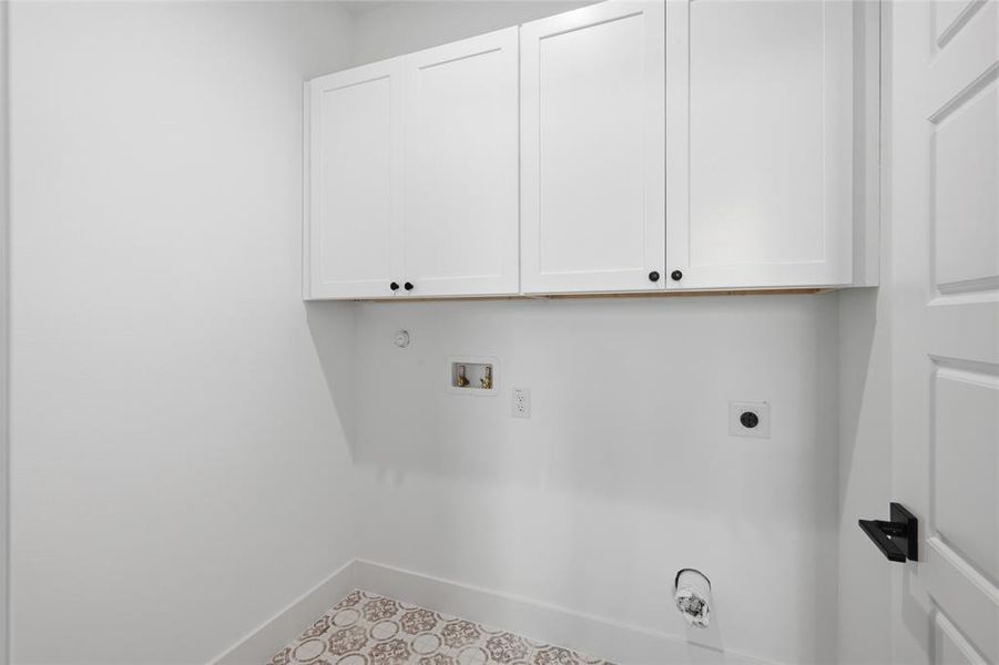 Spacious, unfurnished interior of a new home in , Fort Worth (Image 21). Spacious, unfurnished interior of a new home in , Fort Worth (Image 21).