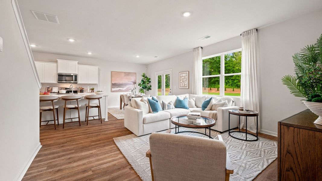 Representative furnished interior of a home built from the HAYDEN Express by D.R. Horton in Teamon Pointe, Griffin (Image 17).