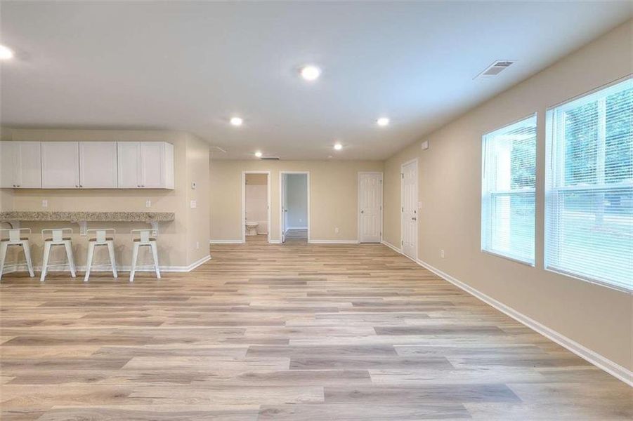Spacious, unfurnished interior of a new home in , Monroe (Image 25).