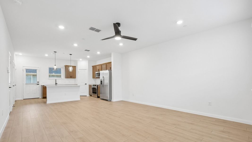 Spacious, unfurnished interior of a new home in Avery Centre, Round Rock (Image 13). Spacious, unfurnished interior of a new home in Avery Centre, Round Rock (Image 13).