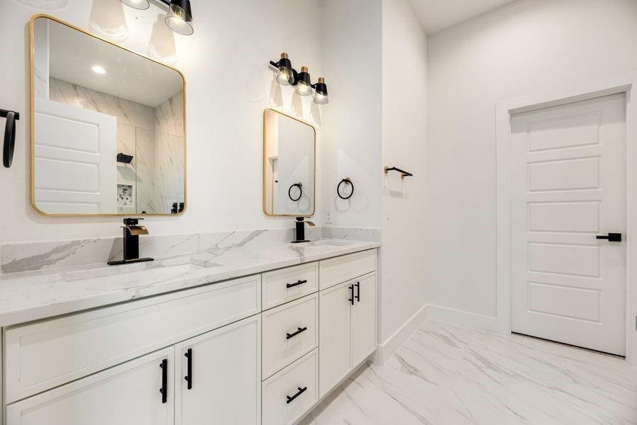 Furnished interior view inside a new home in , Dallas (Image 7).