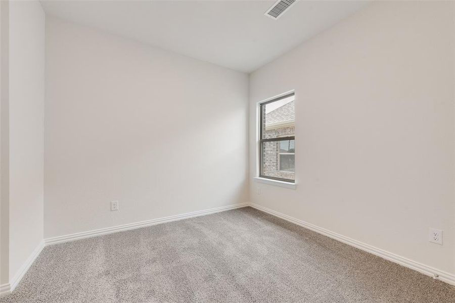 Spacious, unfurnished interior of a new home in Walden Pond, Forney (Image 26).