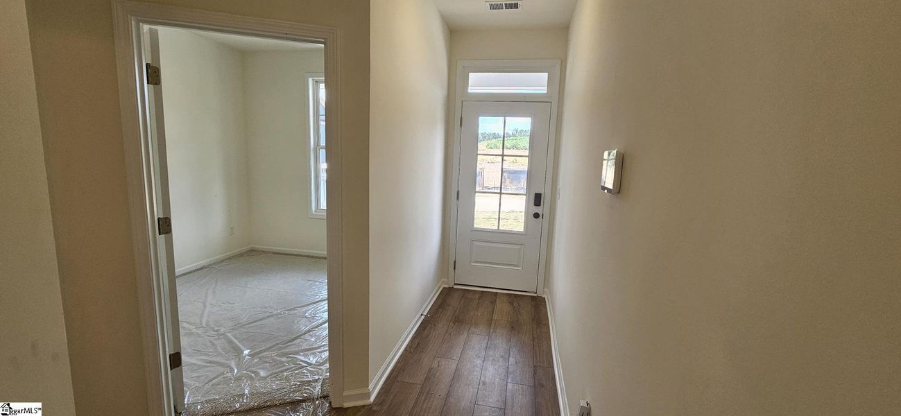 Spacious, unfurnished interior of a new home in Sedona, Greenville (Image 9). Spacious, unfurnished interior of a new home in Sedona, Greenville (Image 9).