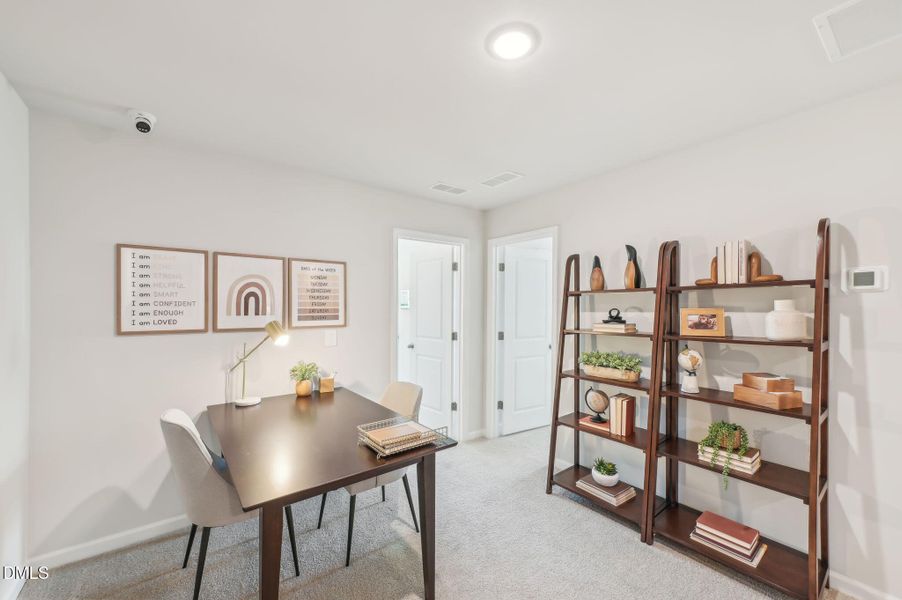 16-web-or-mls-Raleigh - Oakwood - 1066 W