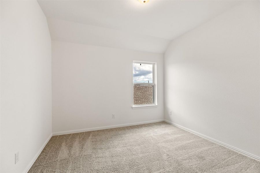 Spacious, unfurnished interior of a new home in Coastal Point, League City (Image 21).