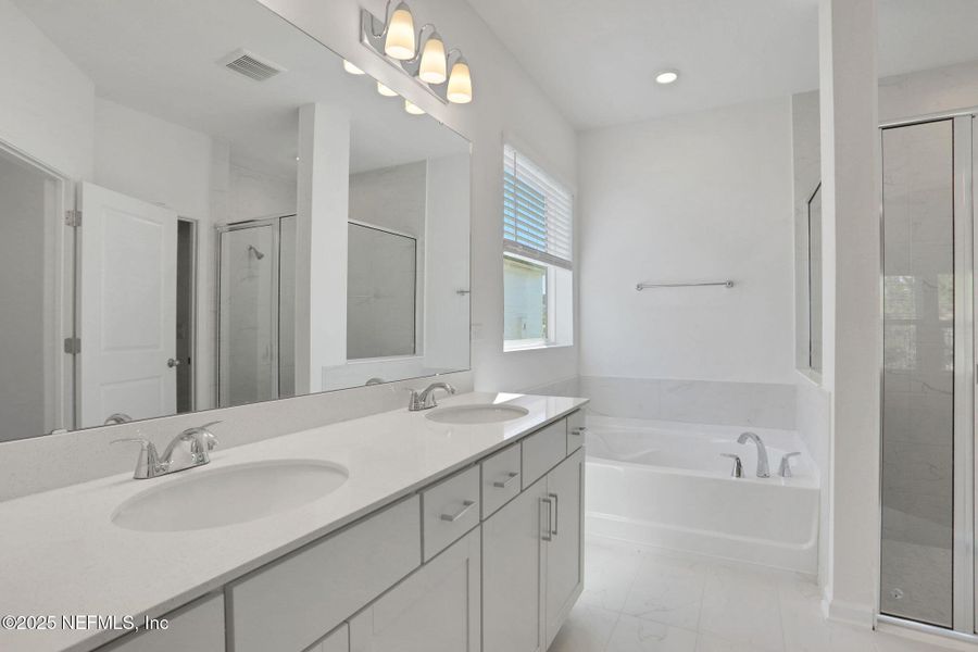 Furnished interior view inside a new home in , Green Cove Springs (Image 9).