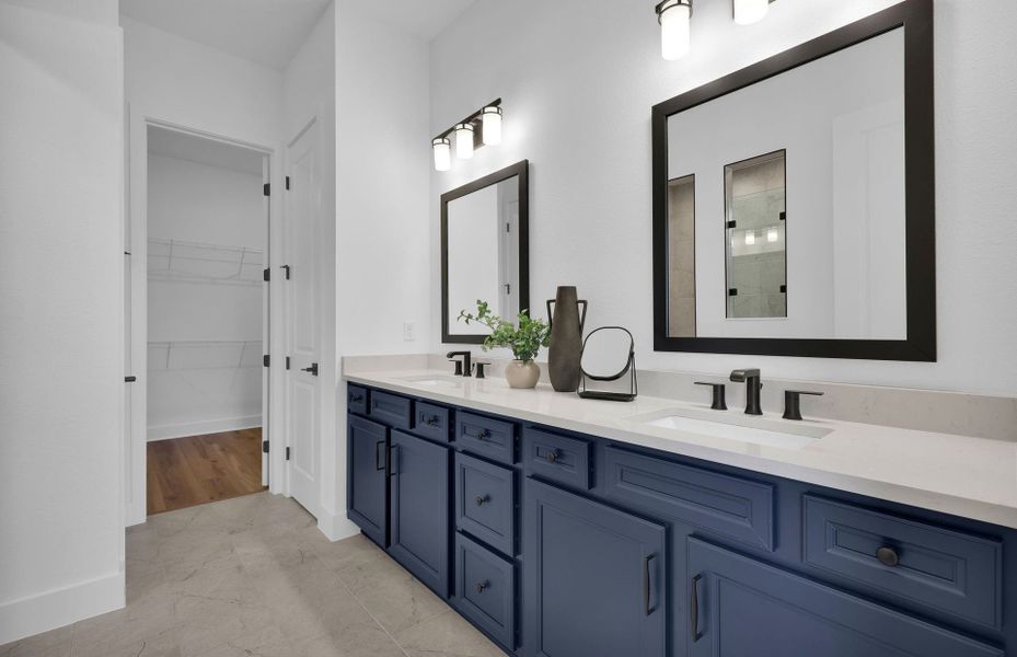 Representative furnished interior of a home built from the Mahogany by Pulte Homes in Fiddler's Cove, Kingsland (Image 10).
