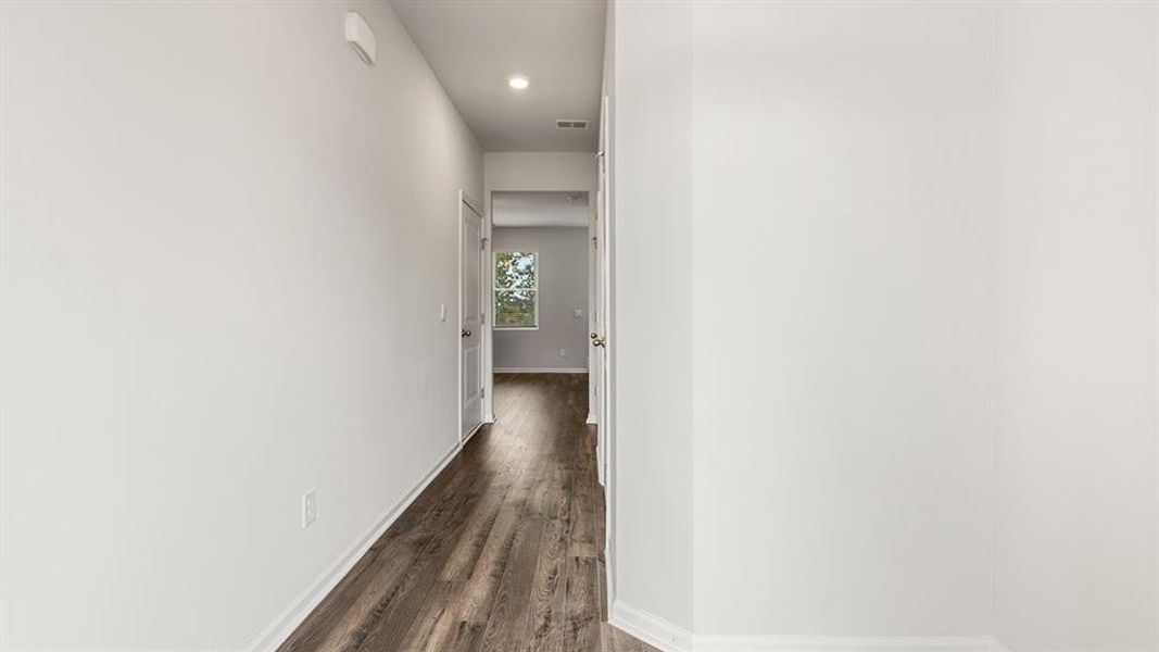 Spacious, unfurnished interior of a new home in Poplar Preserve, Newnan (Image 24).