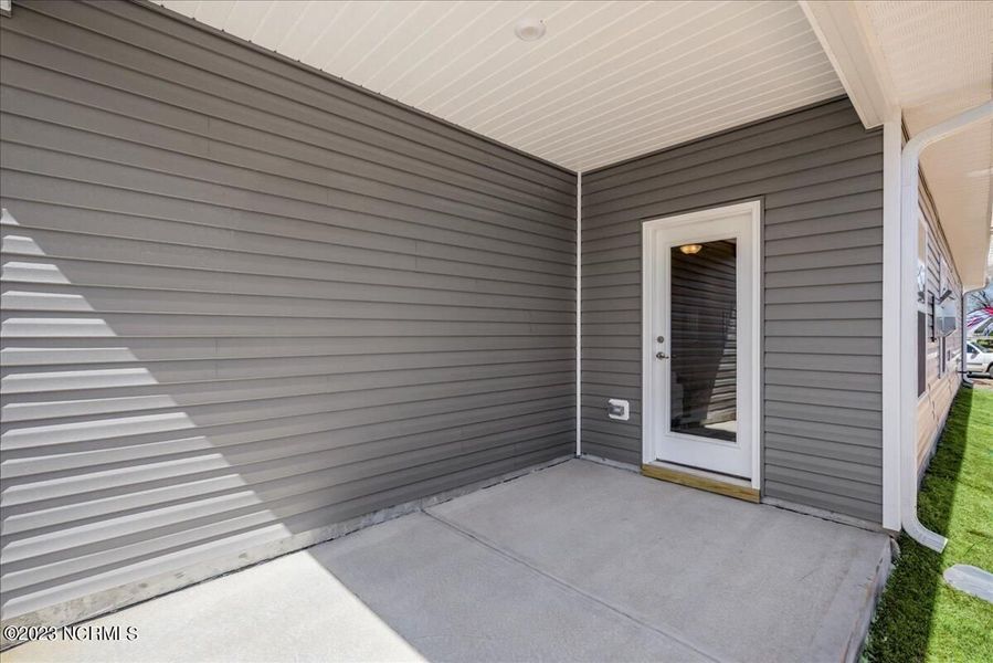 Representative exterior details of a home built from the 1727 by Adams Homes in Hidden Pines, Cameron (Image 3).