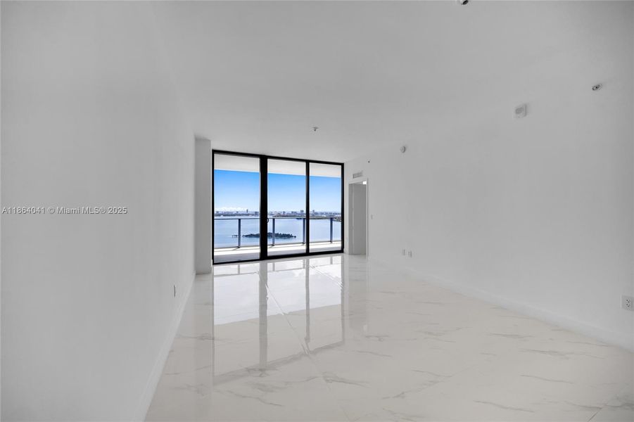 Spacious, unfurnished interior of a new home in Aria Reserve, Miami (Image 24). Spacious, unfurnished interior of a new home in Aria Reserve, Miami (Image 24).