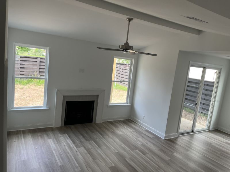 Spacious, unfurnished interior of a new home in Heritage Walk, Chattanooga (Image 10).