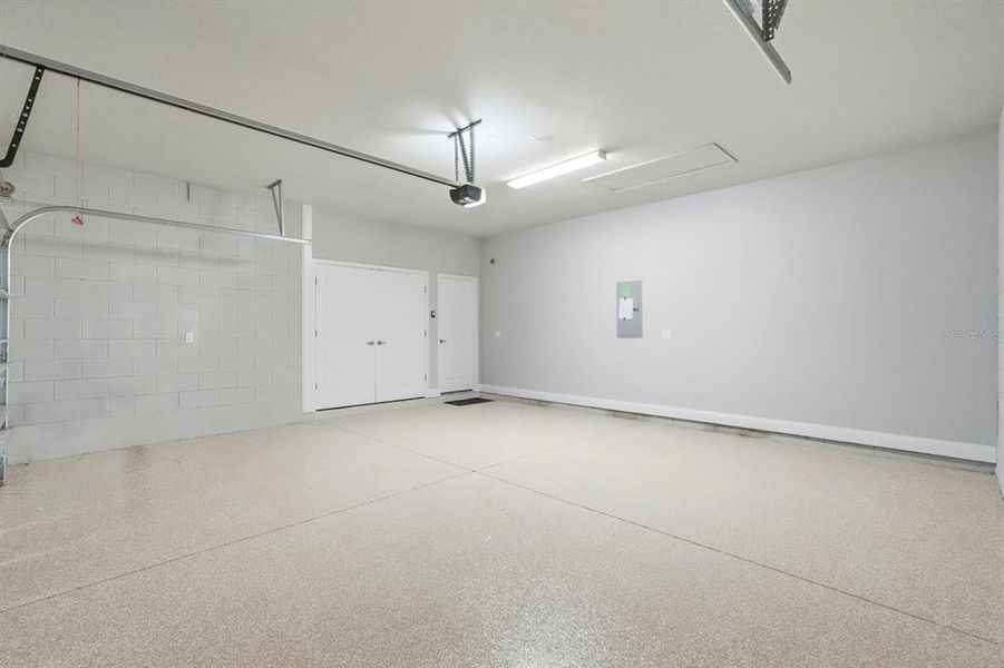 Spacious, unfurnished interior of a new home in , New Smyrna Beach (Image 37).