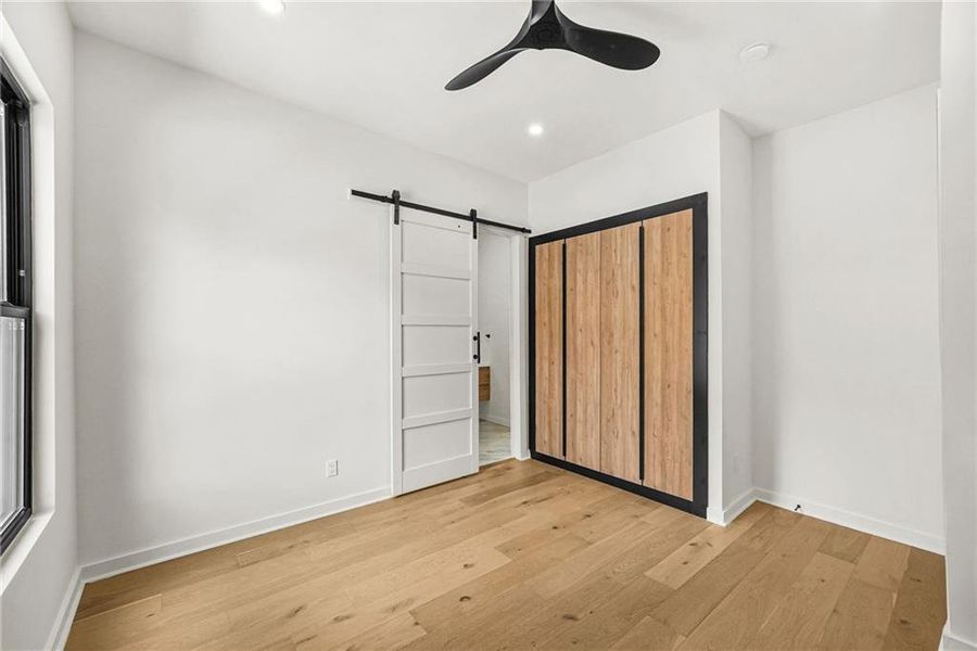 Spacious, unfurnished interior of a new home in , Atlanta (Image 28).