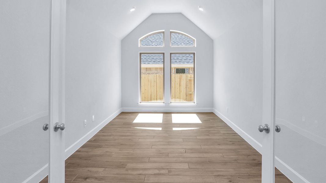 Spacious, unfurnished interior of a new home in Woodhavyn, Magnolia (Image 75).