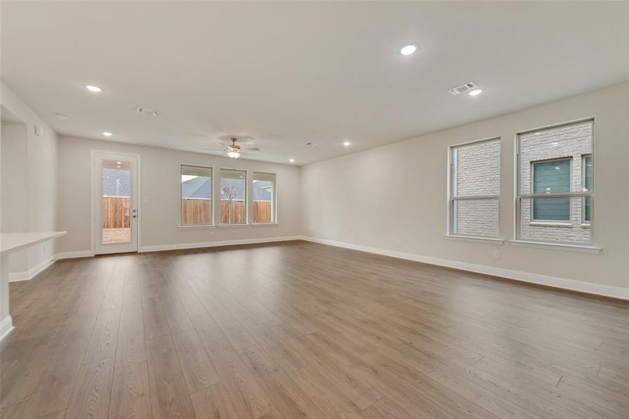 Spacious, unfurnished interior of a new home in Sutton Fields, Celina (Image 34).