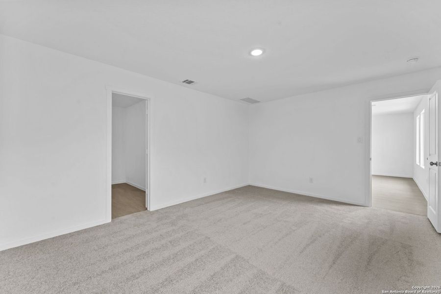 Spacious, unfurnished interior of a new home in Voss Farms: Watermill Collection, New Braunfels (Image 24).