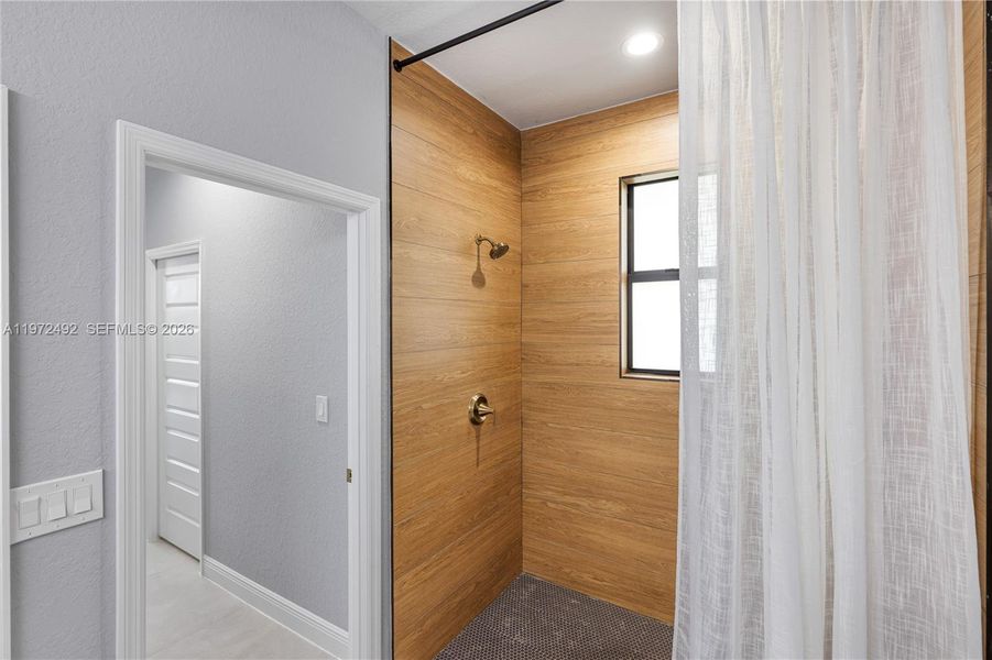 Image 50 of a home in .