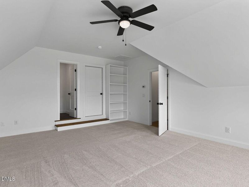 037-1280x960-second-floor-bonus-room 037-1280x960-second-floor-bonus-room