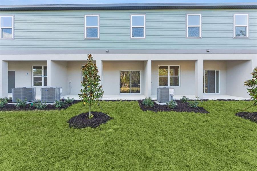 Exterior details and patio area of a home in Connors Cove, Eustis (Image 4). Exterior details and patio area of a home in Connors Cove, Eustis (Image 4).