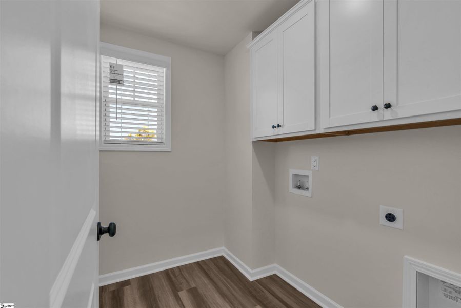 Spacious, unfurnished interior of a new home in Halton Oaks, Spartanburg (Image 18).