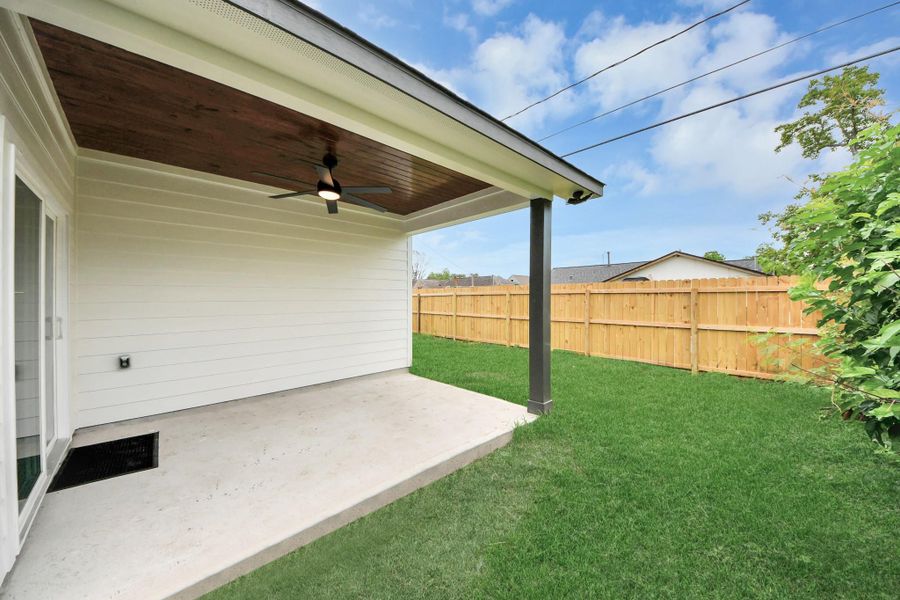 Exterior details and patio area of a home in , Pasadena (Image 3).