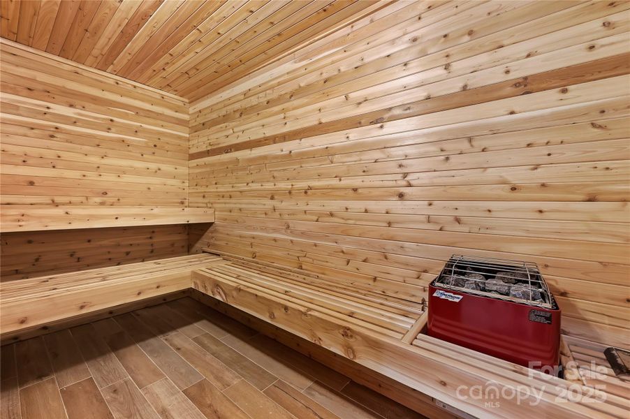 8-Person Sauna