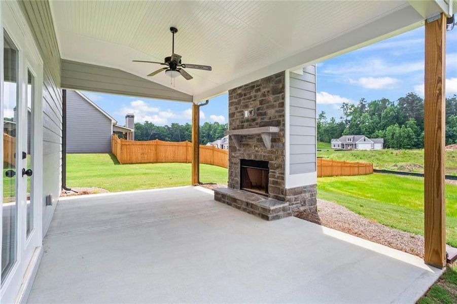Furnished interior view inside a new home in , Dallas (Image 11). Furnished interior view inside a new home in , Dallas (Image 11).