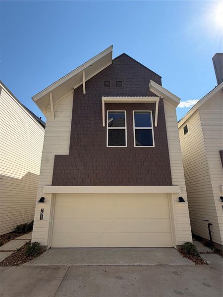 Front exterior of a new home in , Houston, TX, highlighting curb appeal (Image 17). Front exterior of a new home in , Houston, TX, highlighting curb appeal (Image 17).
