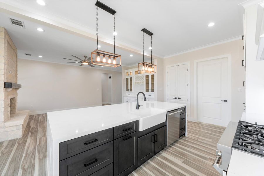 Furnished interior view inside a new home in , Baytown (Image 7).