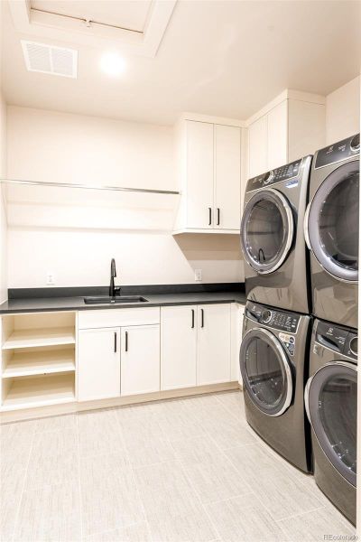 Image 38 of a home in .