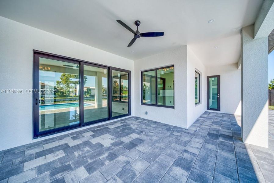 Exterior details and patio area of a home in , Cape Coral (Image 42).