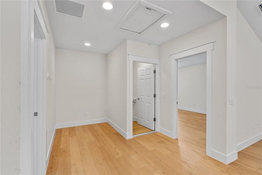 Spacious, unfurnished interior of a new home in , Sanford (Image 21).
