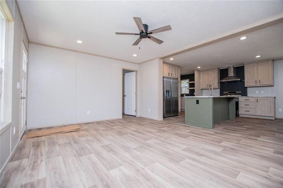 Spacious, unfurnished interior of a new home in , Waco (Image 36).