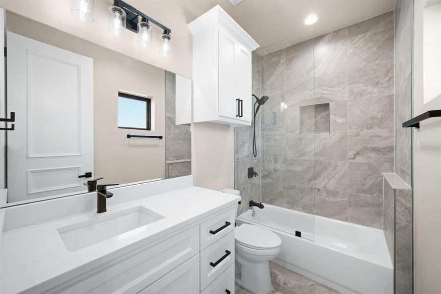 Furnished interior view inside a new home in , Midlothian (Image 11).