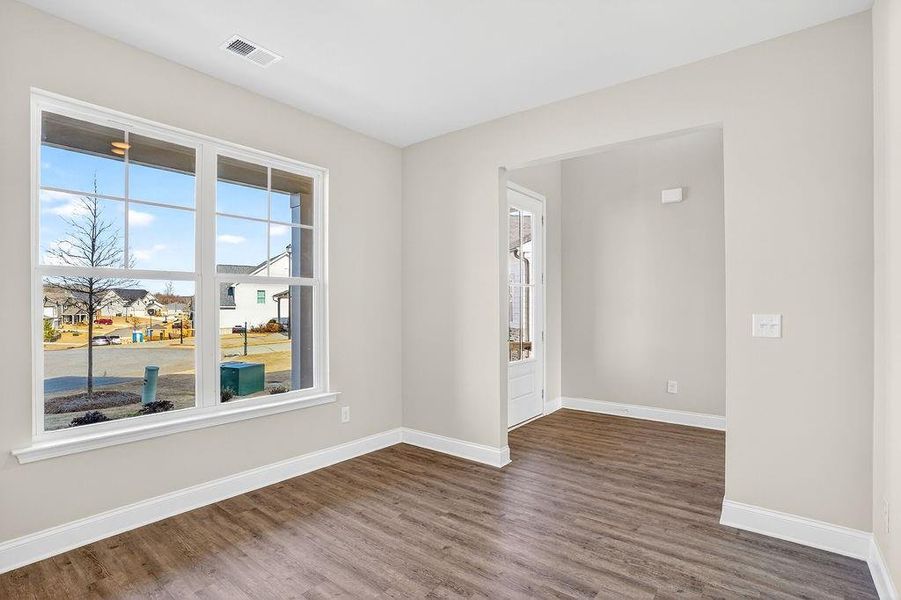 Spacious, unfurnished interior of a new home in , Homer (Image 32).