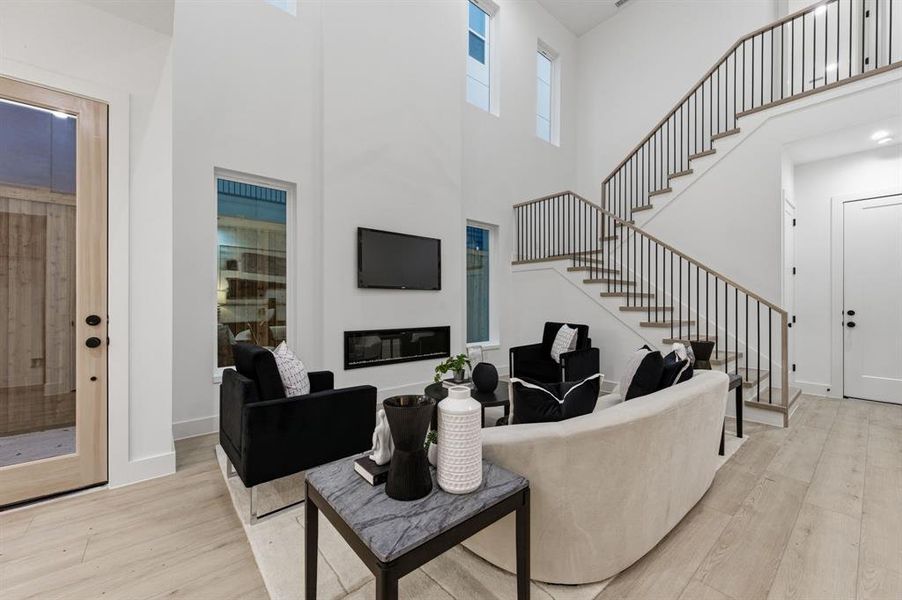 Furnished interior view inside a new home in , Dallas (Image 5).